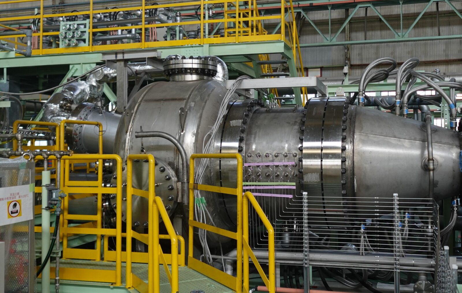 Ge Vernova class gas turbine combustion